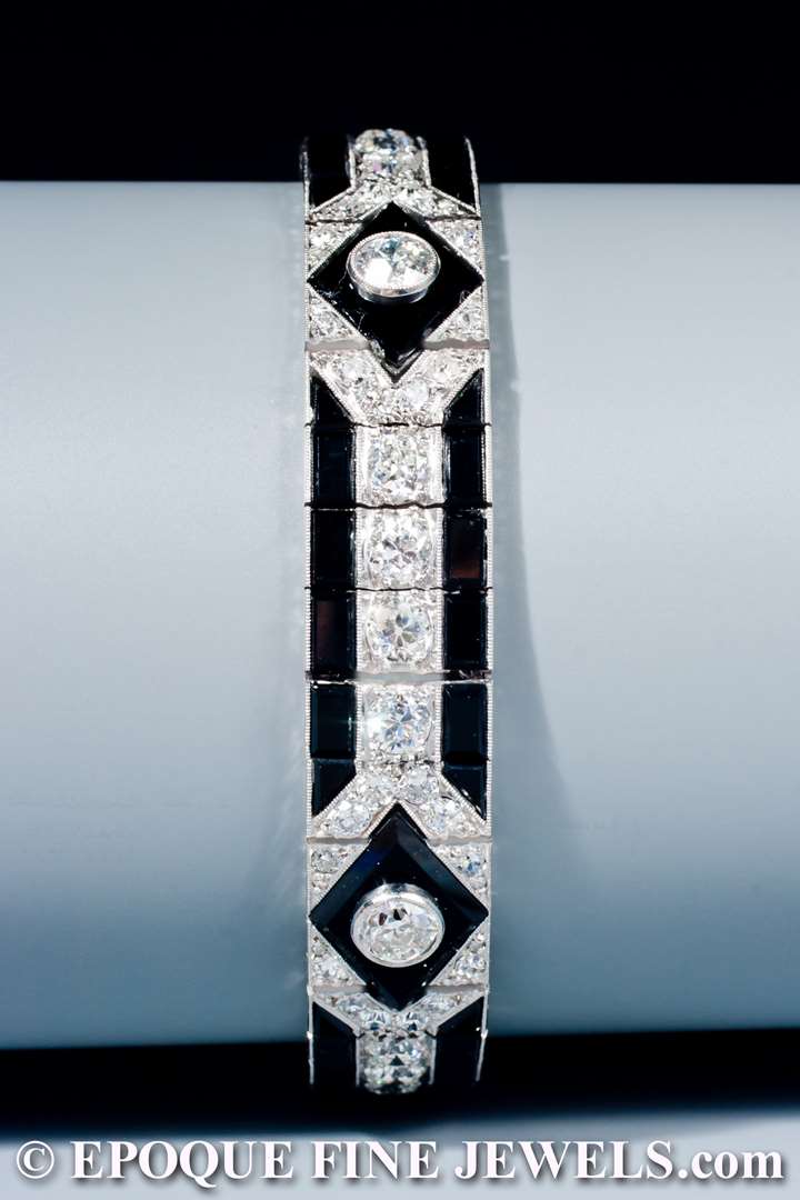 A very fine onyx and diamond bracelet